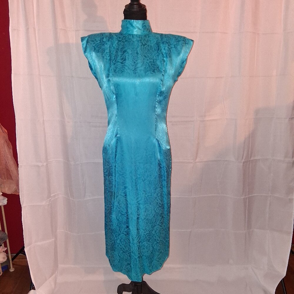 Vintage Diamonds Run Turquoise Dress